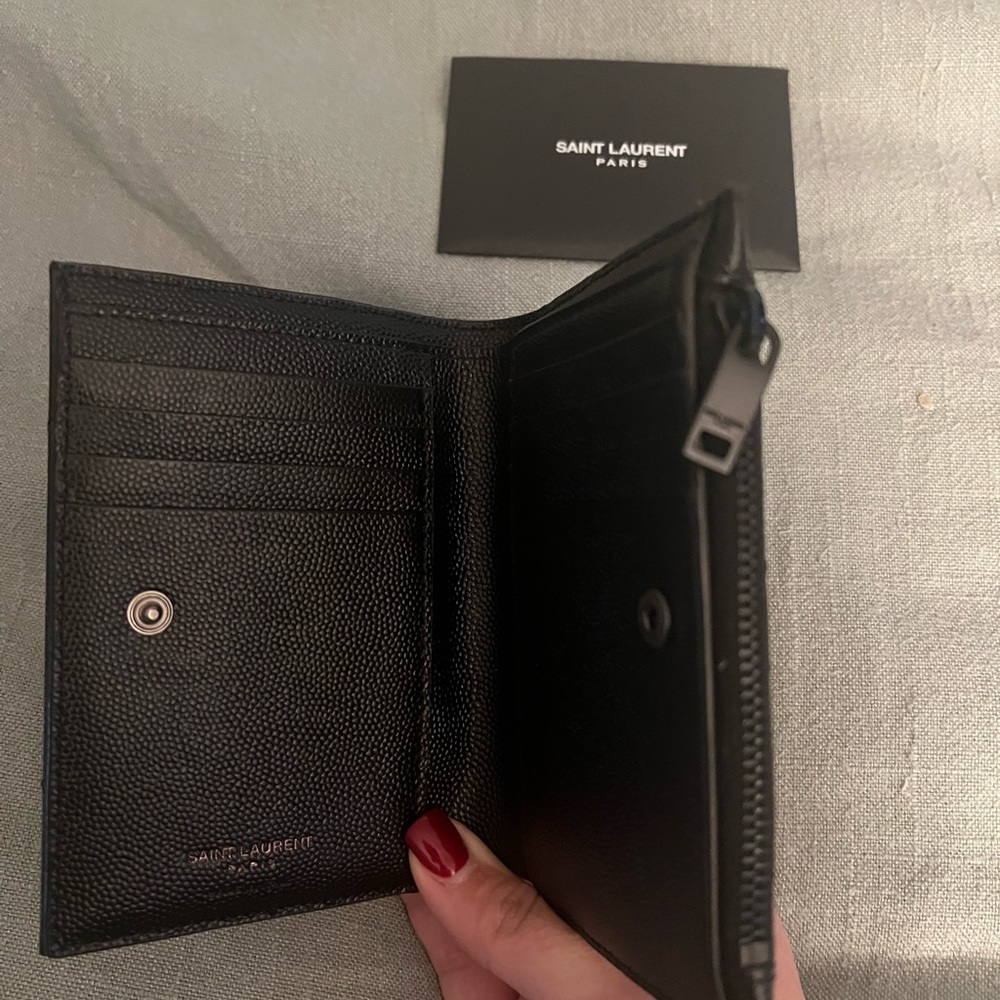 YSL Wallet - Picture 2 of 6